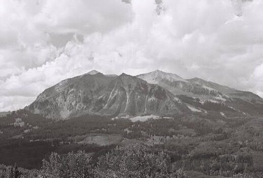 人妻奈津-平凡生活中的温暖光芒 —— 记人妻奈津的温馨日常